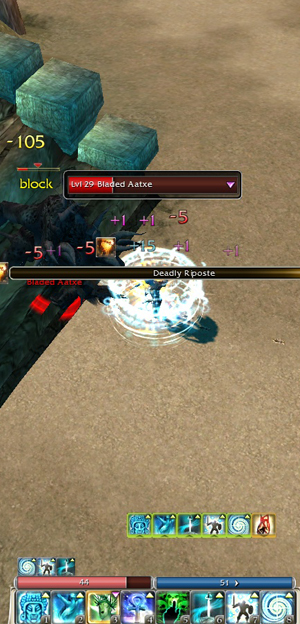 Fighting an Aatxe.